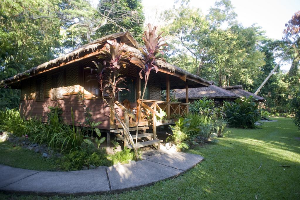 Walindi Plantation Resort Kimbe Bagian luar foto